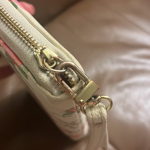 BETSEY JOHNSON rose print clutch wallet - Picture 7 of 9